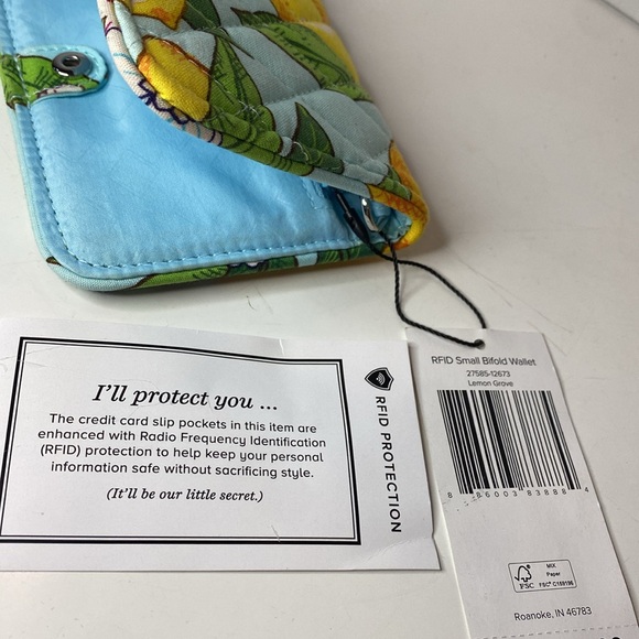 Vera Bradley RFID Small Bifold Wallet in Cotton, Lemon 🍋 Grove fabric NWT - Picture 8 of 11
